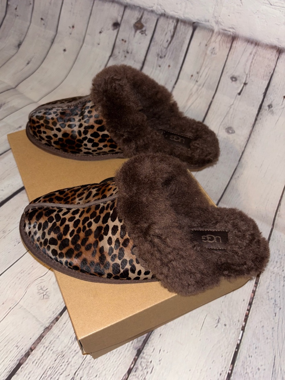 UGG Women's Scuffette Caspian Slippers leopard print